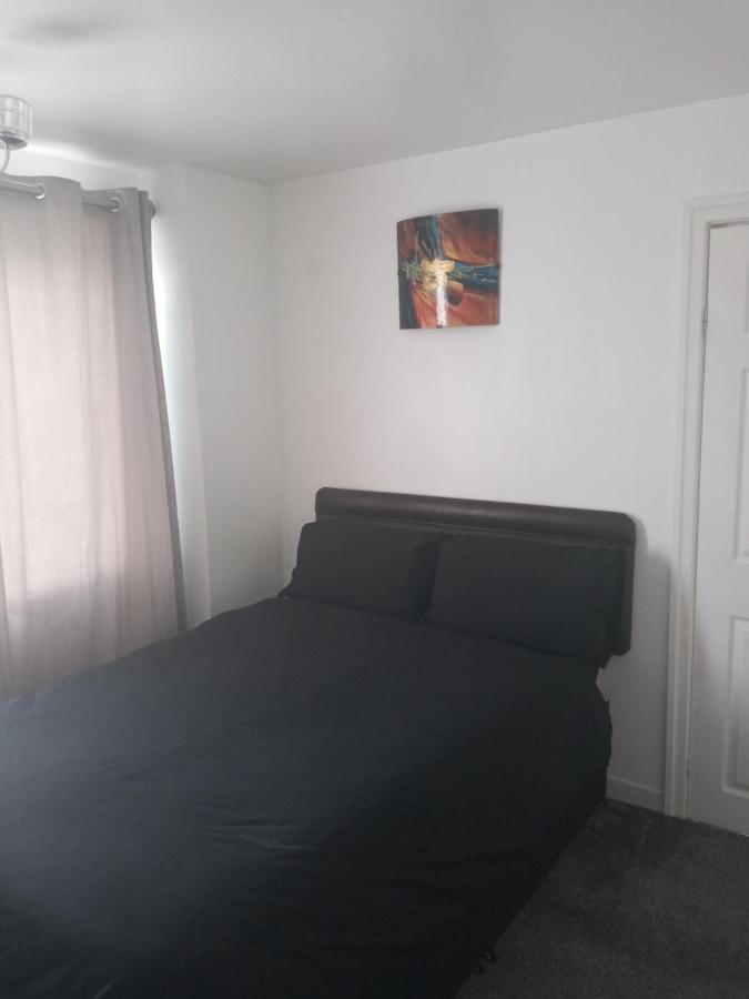 Summerhill, Wrexham - Key Worker friendly Eksteriør billede