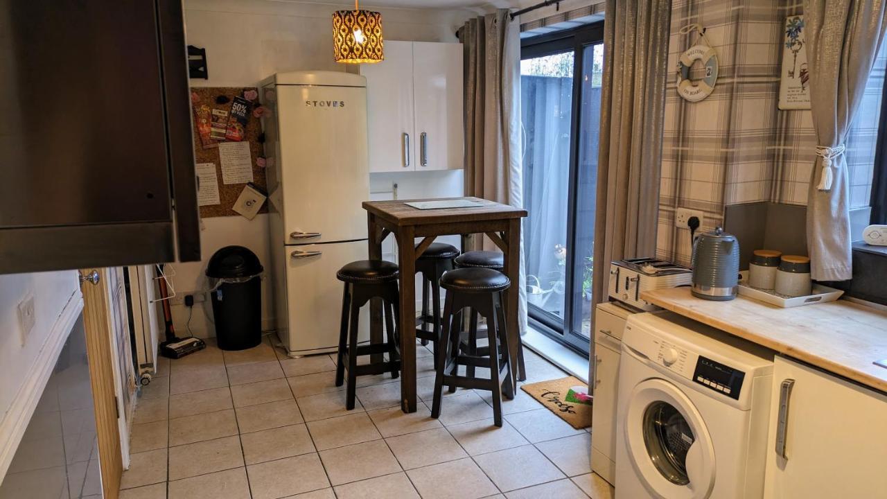 Summerhill, Wrexham - Key Worker friendly Eksteriør billede